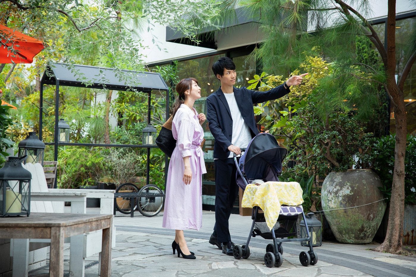 子連れ　カップル　夫婦　買い物