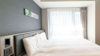 スタンダード ルーム クイーンベッド 1 台 禁煙