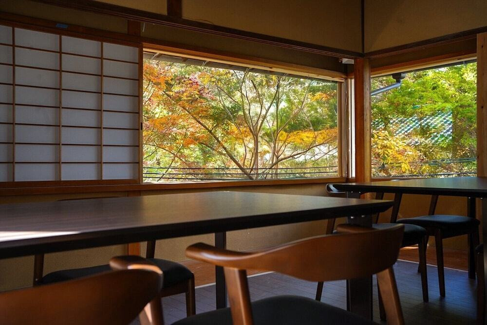 レストラン