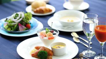 食事・飲み物 / 15