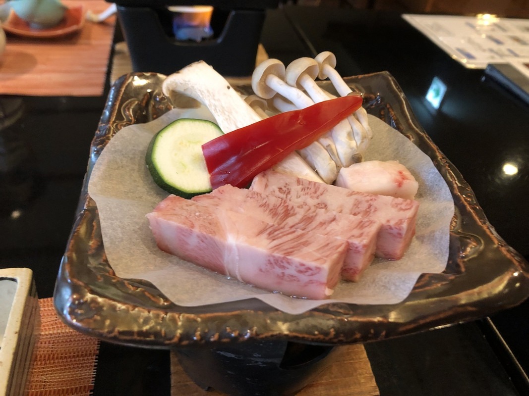 霧降牛のステーキ