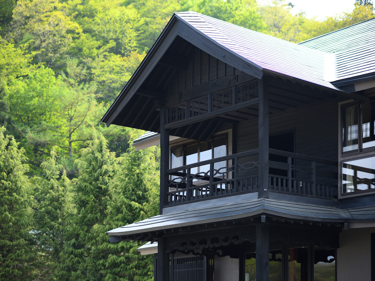 貸し切りのお宿で、一人の優雅な時間を過ごす3966536