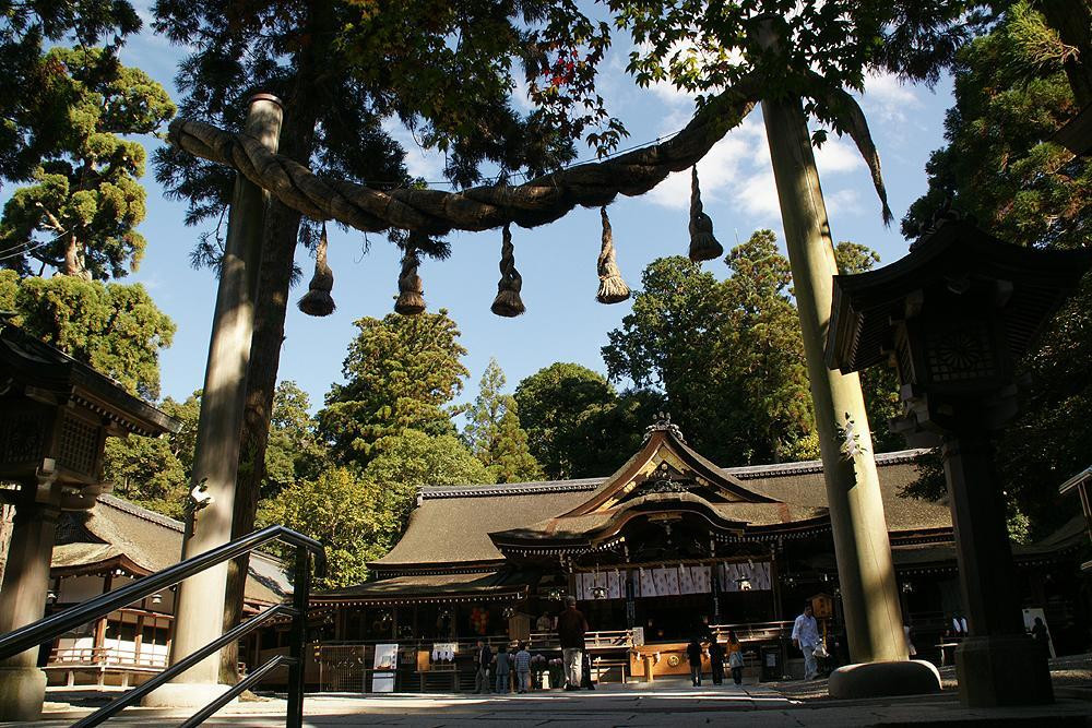 神聖な空気が漂う拝殿586016