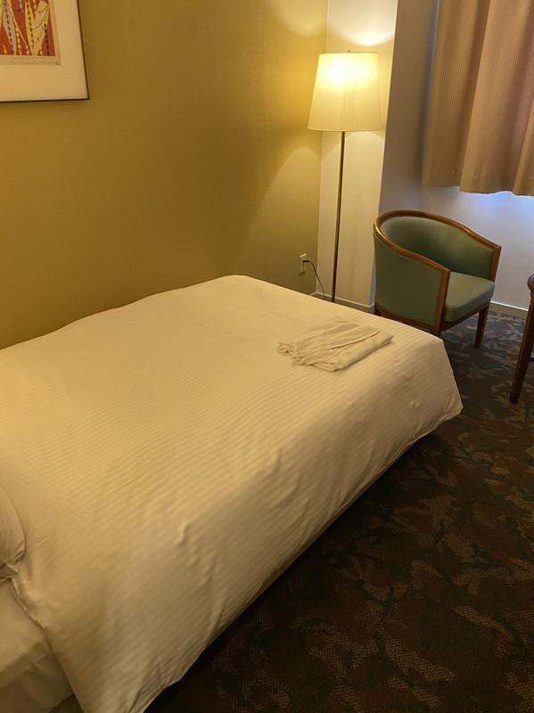 部屋は、シングルにしては広めです