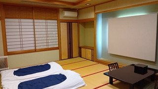 ファミリー和室 共用バスルーム