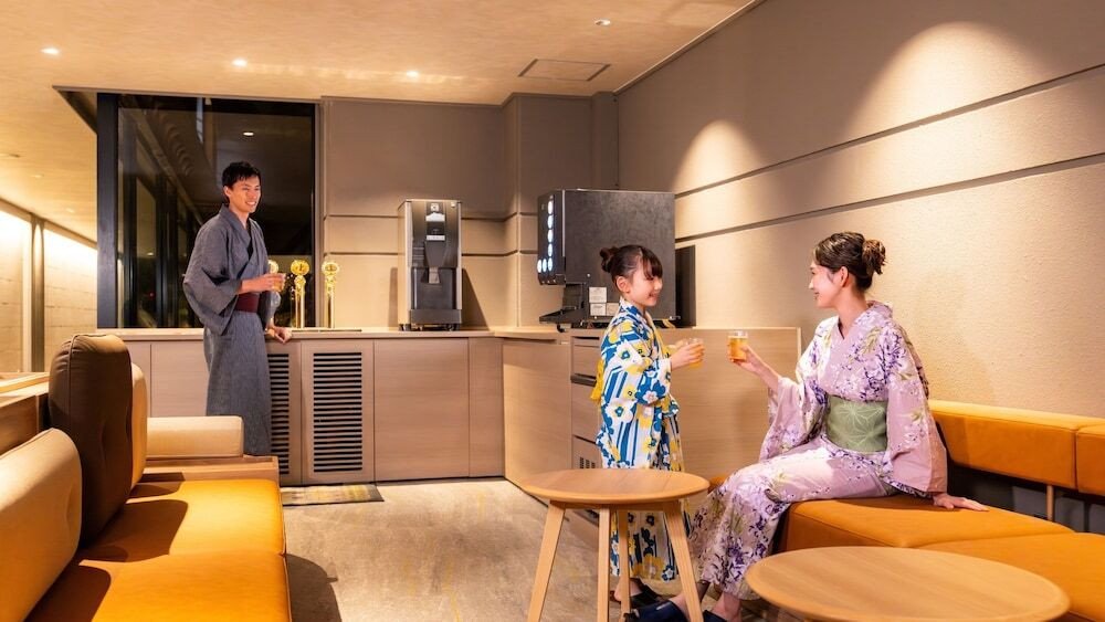 ラウンジ