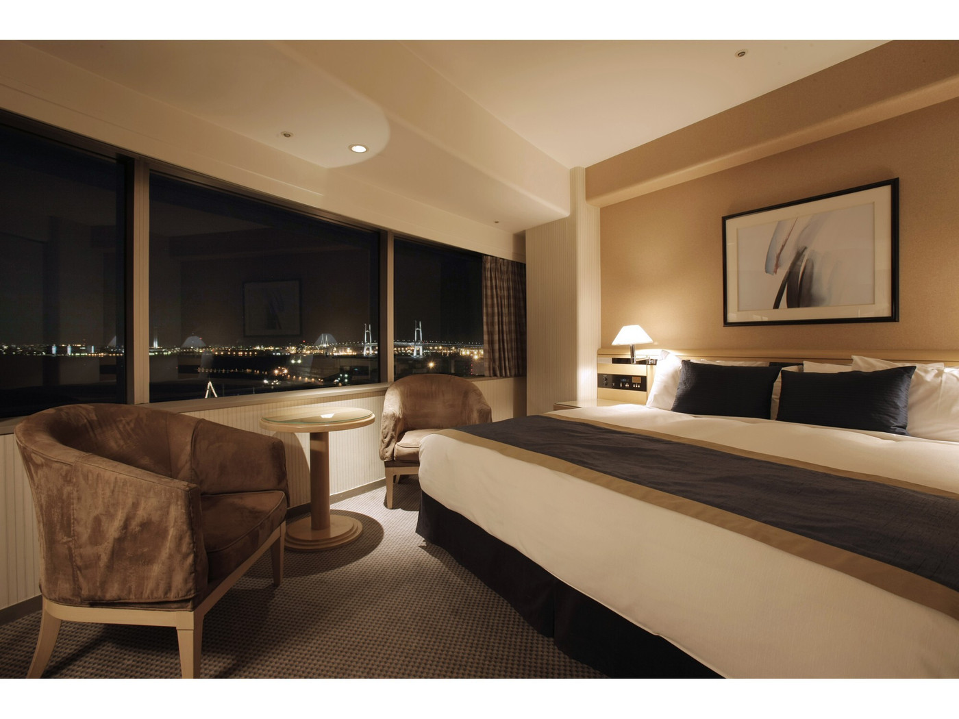 異国情緒漂うクラシカルな空間で非日常を味わう3578401