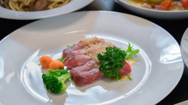 食事・飲み物 / 14