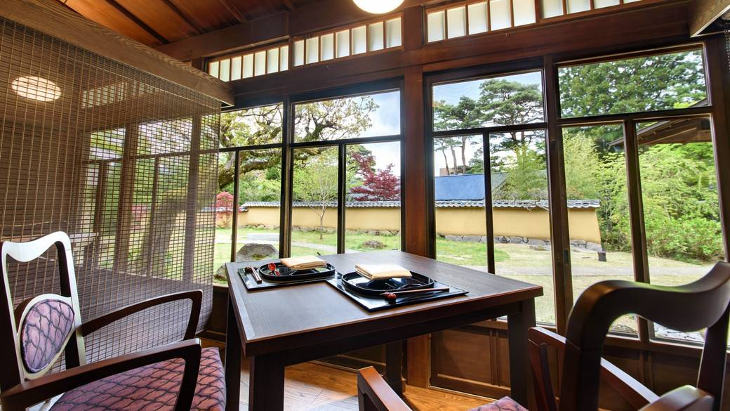 全国の旬を取り寄せた
彩り豊かな懐石 / 4