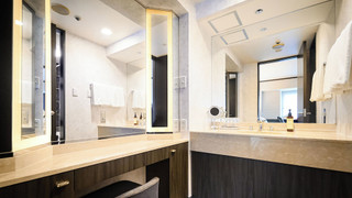 ジュニア スイート クイーンベッド 1 台