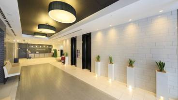 内部エントランス / 2