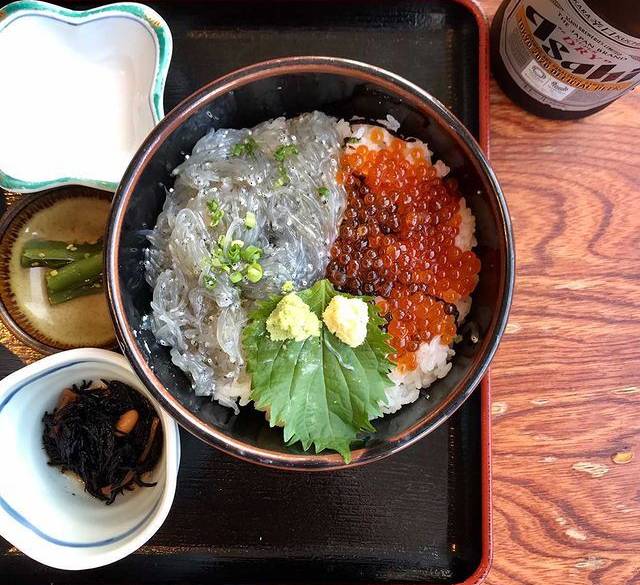 最後の最後まで
江ノ島の“食”を満喫 / 1