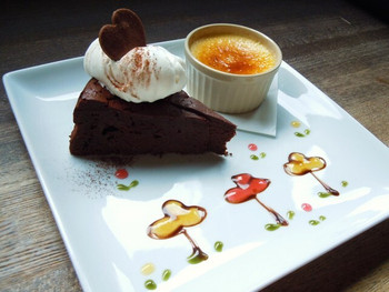 「月見想珈琲店」料理 787500 ガトーショコラ＆クレームブリュレ