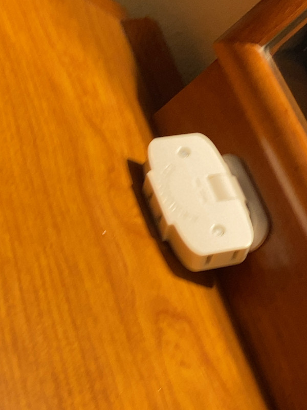 コンセントが少なく、タコ足配線？