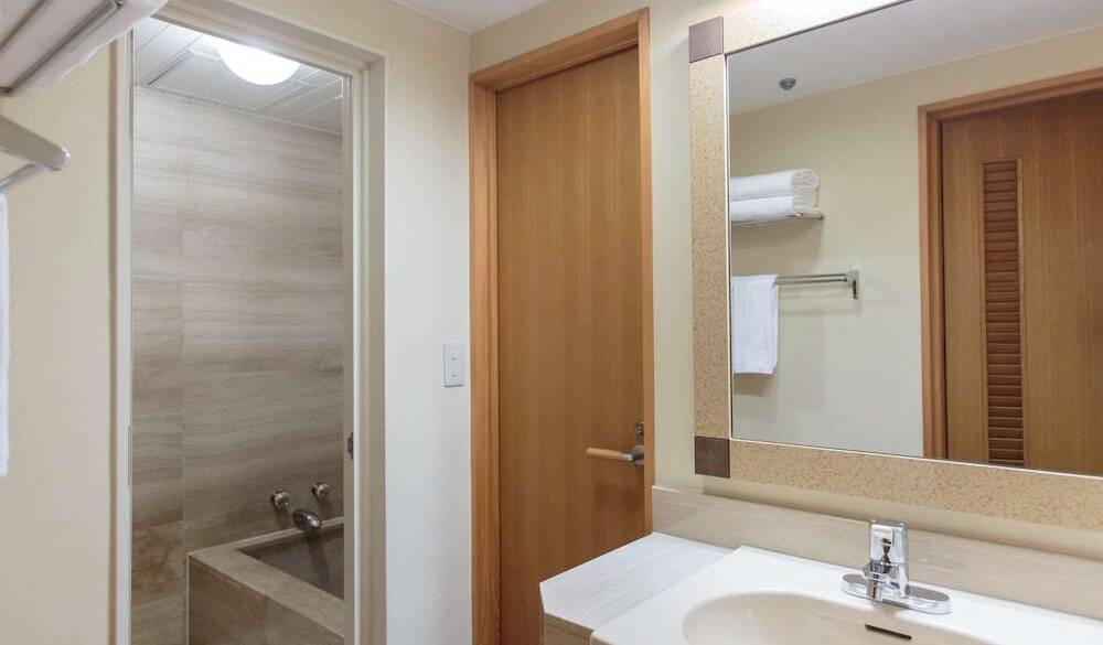 和室スイート　バスルーム / 4