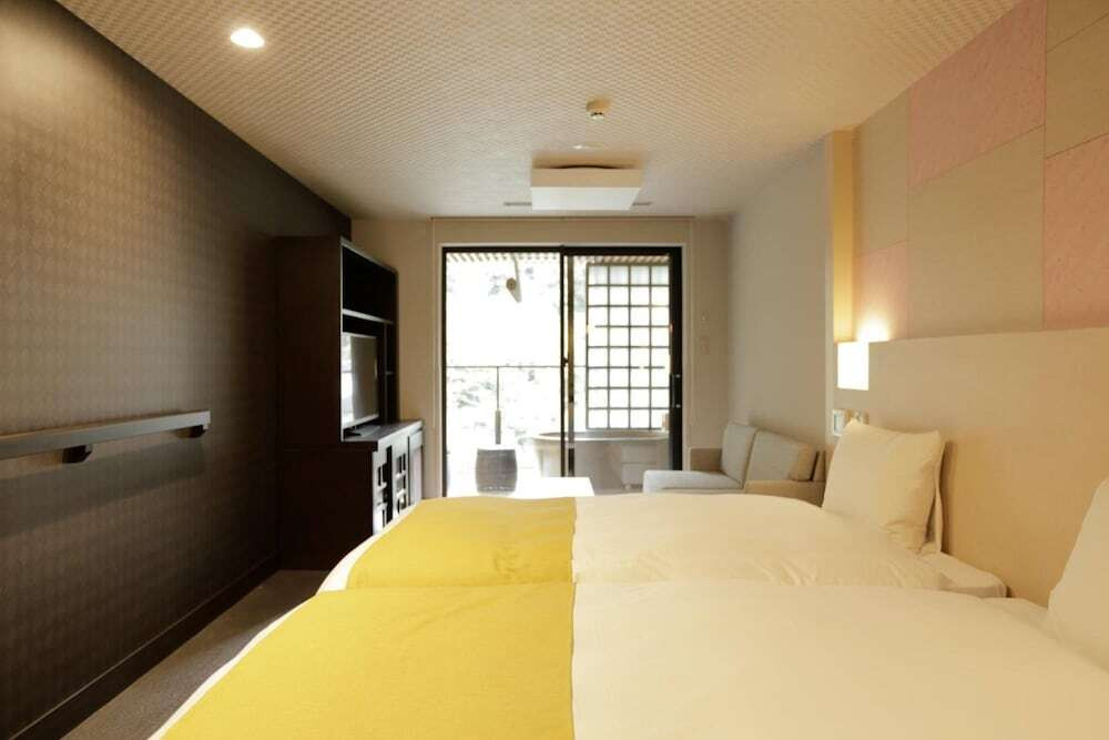 1.露天風呂付き客室でとことんまったり「箱根湯本温泉 月の宿 紗ら」4069711