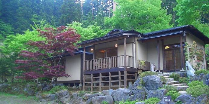 やすらぎの別邸 四季亭（山梨県 コテージ・ロッジ・一棟貸） / 1