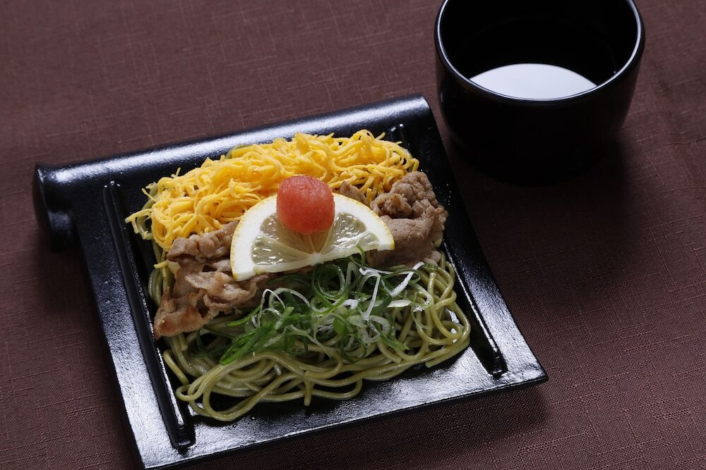 最上階大浴場から関門海峡を一望4254755