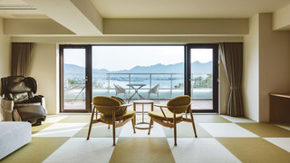 バルコニー付特別室 禁煙 / 60平米+バルコニー (専用バスルーム)