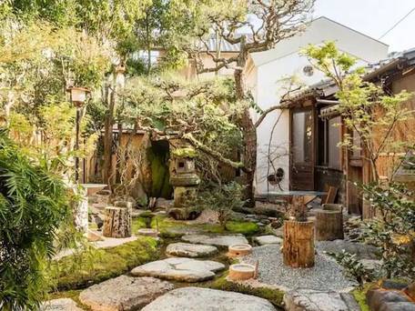 古民家 三津浜旅館 / 1