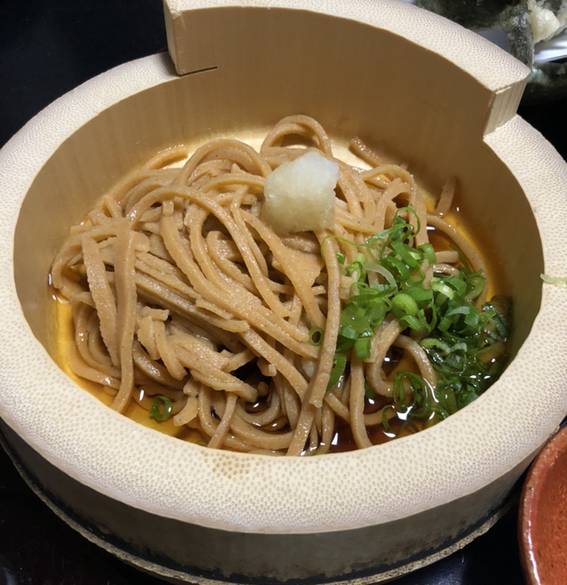 お部屋でゆっくり
季節感じる創作料理を / 2