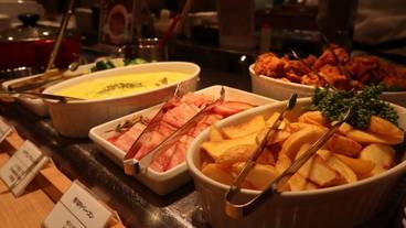 朝食ビュッフェ / 25