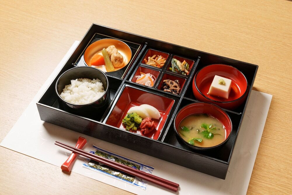 朝食
