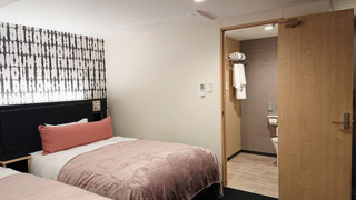 ツインルーム ダブルベッド2台 禁煙 (B)