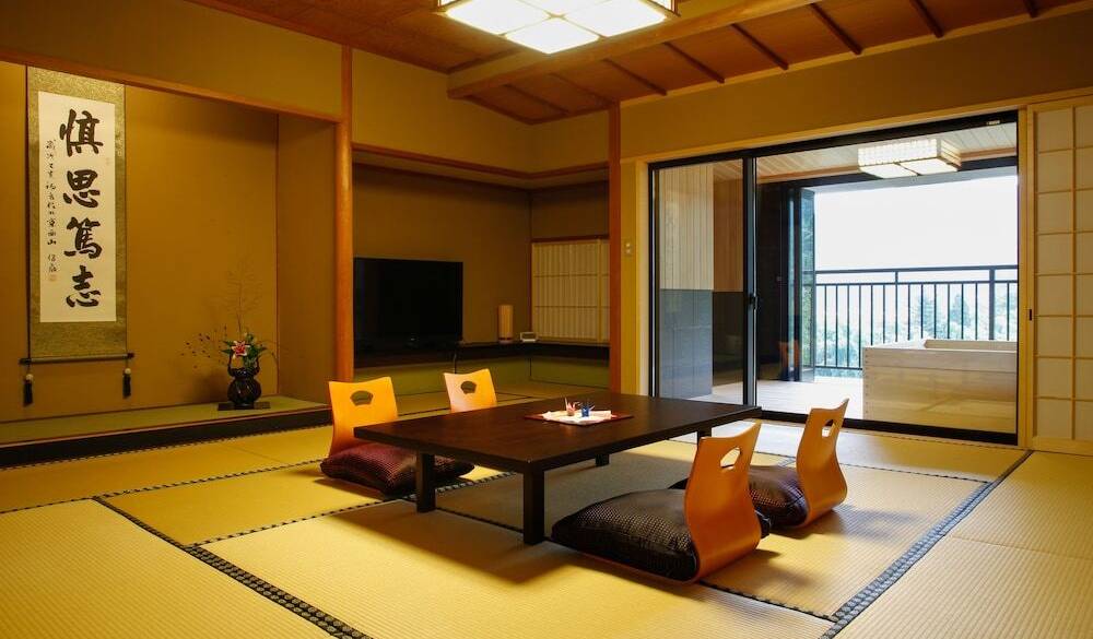 露天風呂付客室一例① / 3