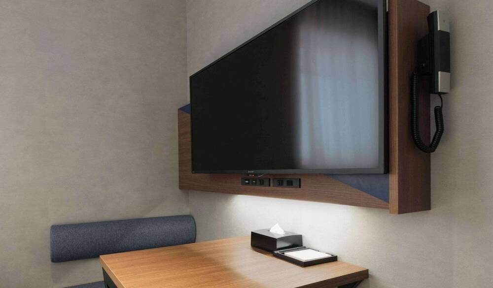 客室のテレビ例 / 5