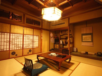 明治と昭和の”時代感じる客室”3633951
