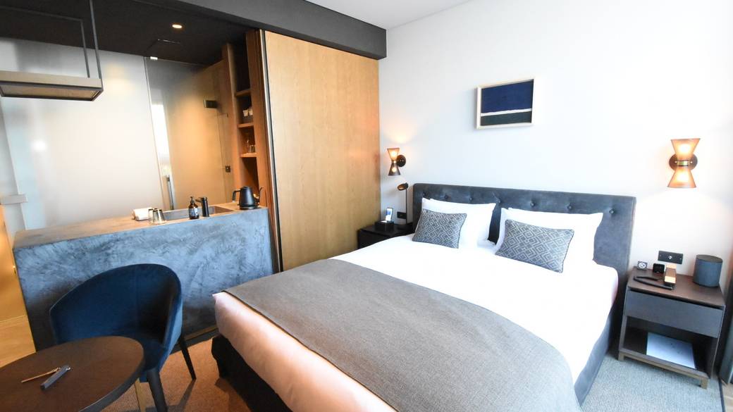 デラックスダブル / 4