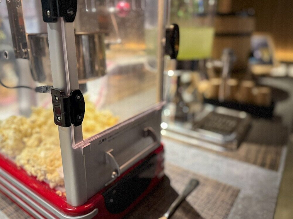 ロビーラウンジ