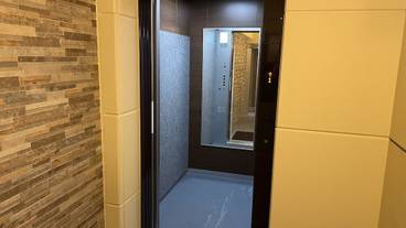 エレベーター / 1