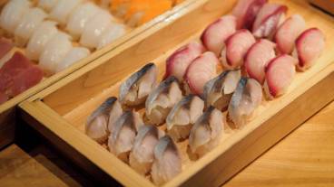 ビュッフェ / 24