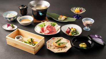 食事・飲み物 / 3