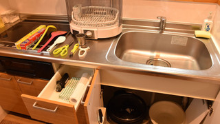 2号店のレギュラータイプ (ダブルベッド2台 <3名以降はお布団配置>)