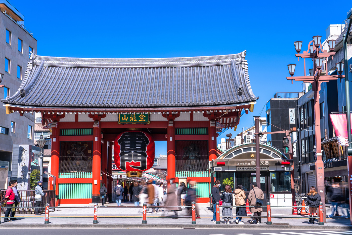 《東京都》雷門・浅草の街並み
