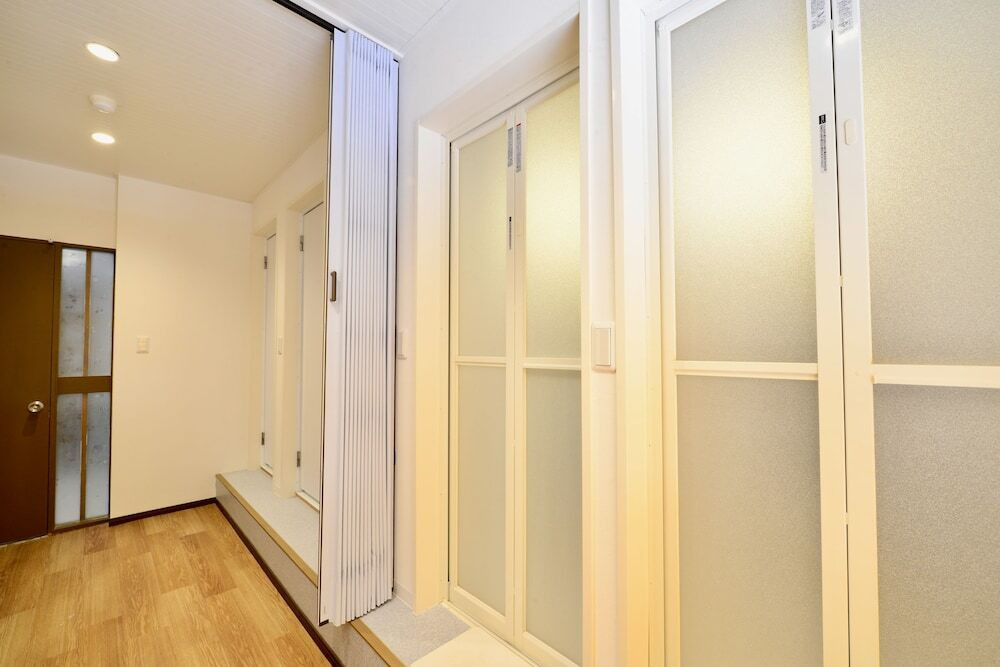 バスルームのシャワー