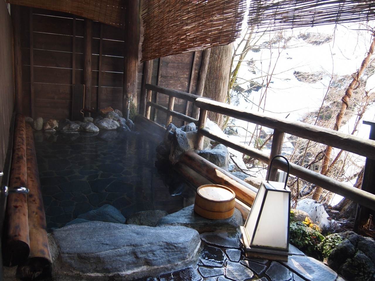 長湯をしながらのんびり過ごす！静かさを楽しむ贅沢な時間4233155