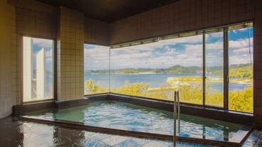 屋内スパ浴槽 / 1