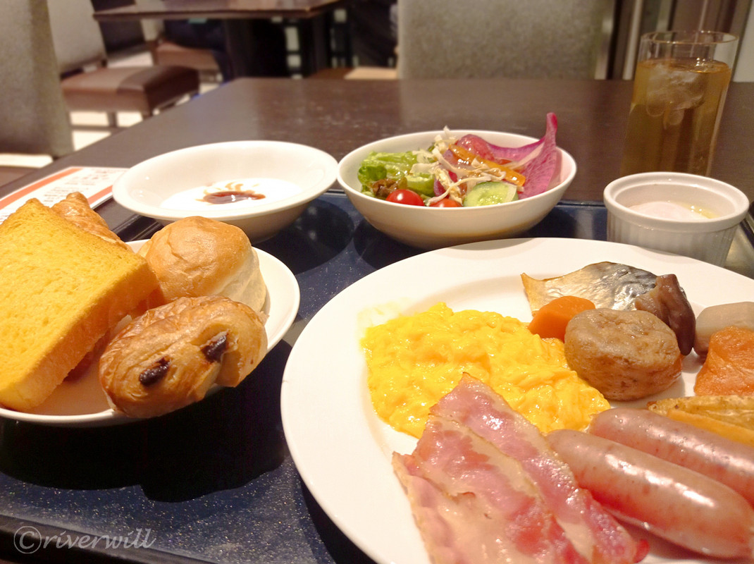 朝5時スタートの朝食ブッフェ