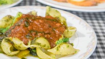 食事・飲み物 / 4