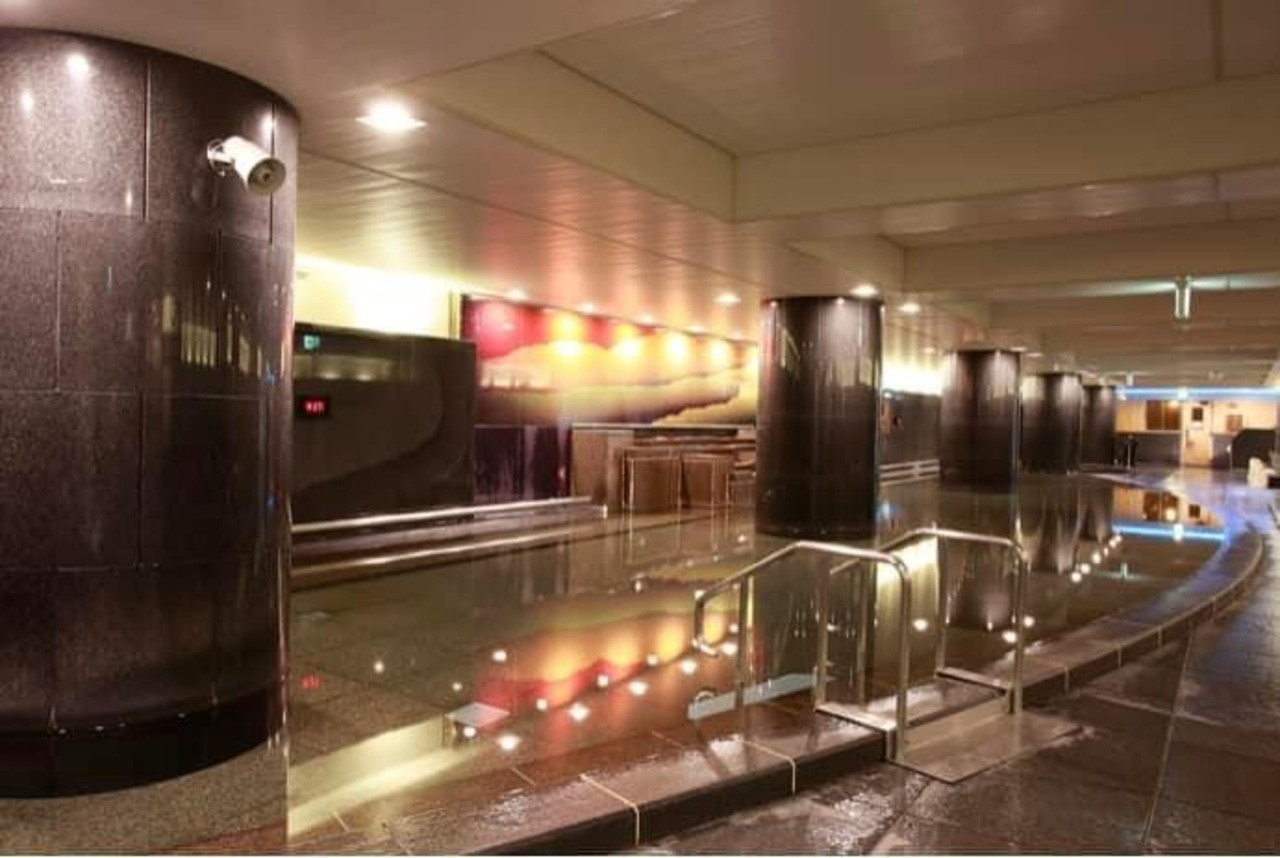 天然温泉で癒され、勝手丼で海鮮三昧を満喫4573826