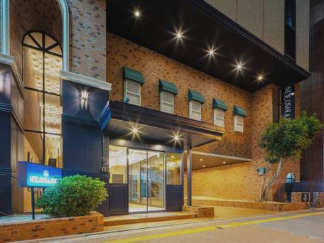 ニューオーサカホテル / 1