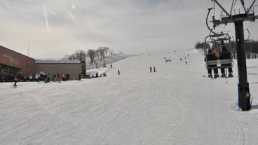 スノー スポーツとスキー / 1