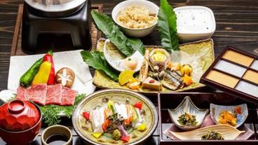 食事・飲み物 / 11