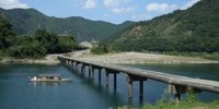 ドラマのロケ地にもなった高知県・四万十川で沈下橋巡りやカヌーを満喫！