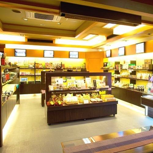 姉妹館山灯館の売店 / 1