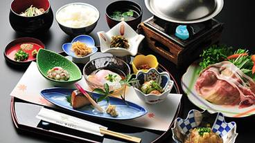 食事・飲み物 / 4